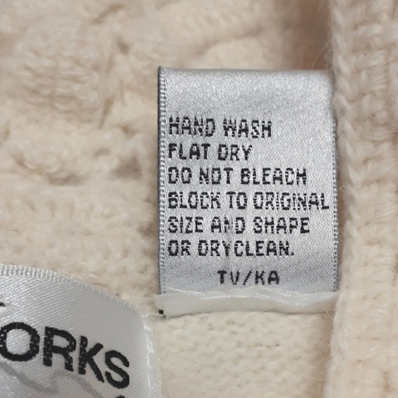 Lambswool Angora Sweater Womens - Picture 13 of 16